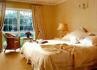 Kawaha Point Lodge Bedroom